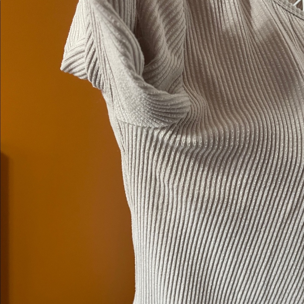 Old Navy Ribbed Long Sleeve Top Medium Taupe Neutral Lightweight Basic - Picture 6 of 9